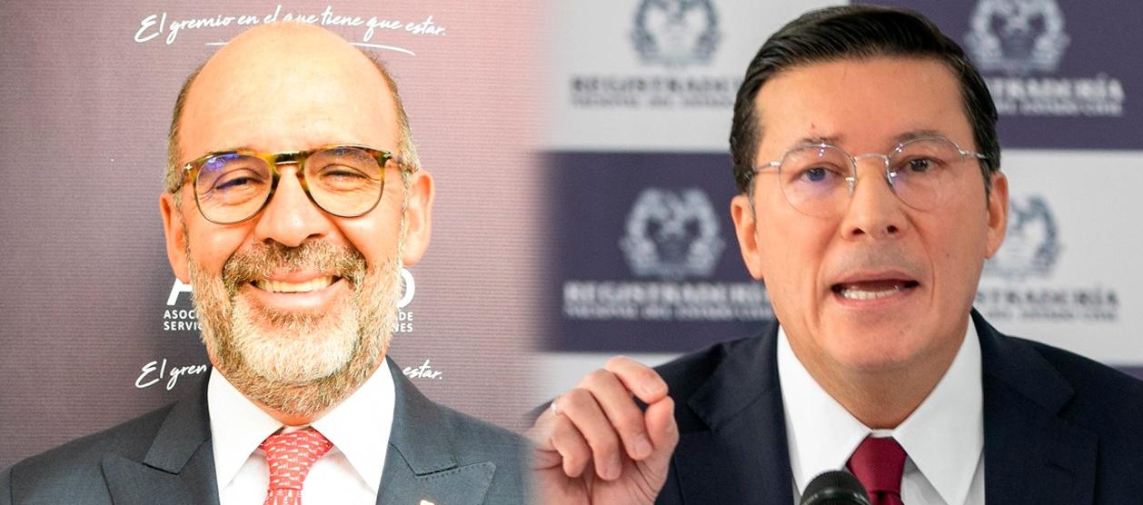 Camilo Sánchez, director del Consejo Gremial, y el Registrador Hernán Penagos.