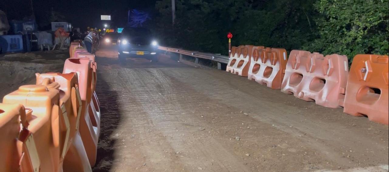 El carril habilitado.