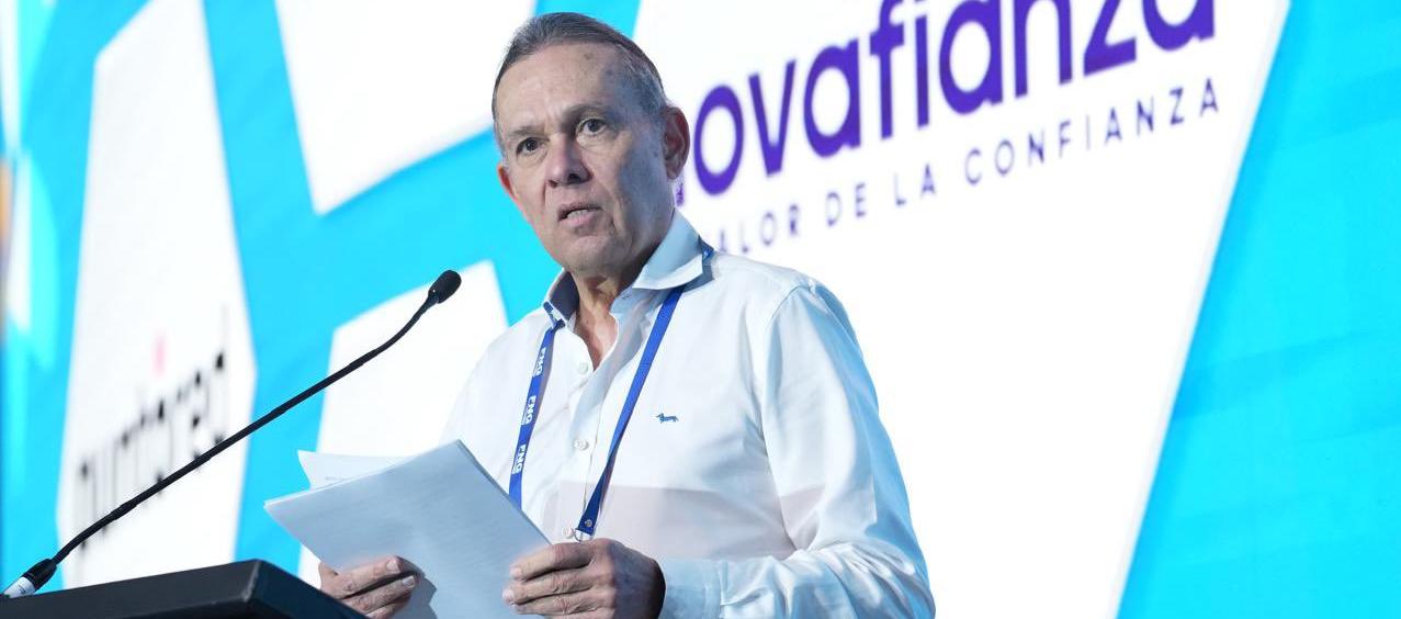 El presidente del Senado, Efraín Cepeda.