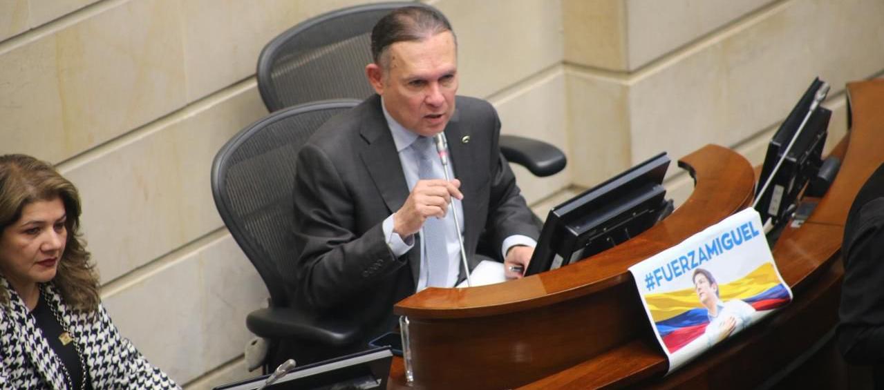 El presidente del Senado, Efraín Cepeda.