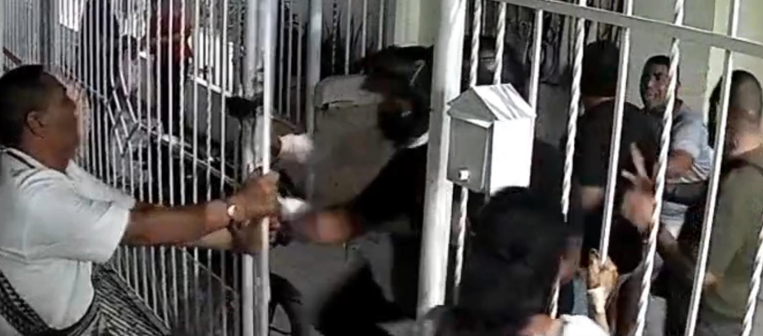 Momento de la agresión de los cobradiarios.