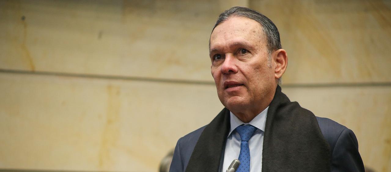 Efraín Cepeda, presidente del Senado.