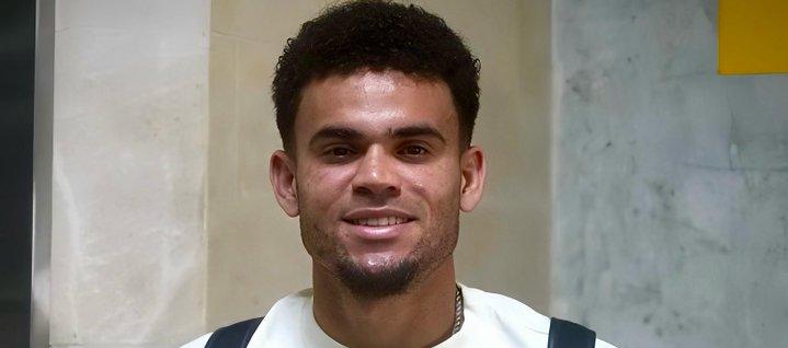 Luis Díaz llegó a la concentración de la Selección Colombia en Barranquilla.