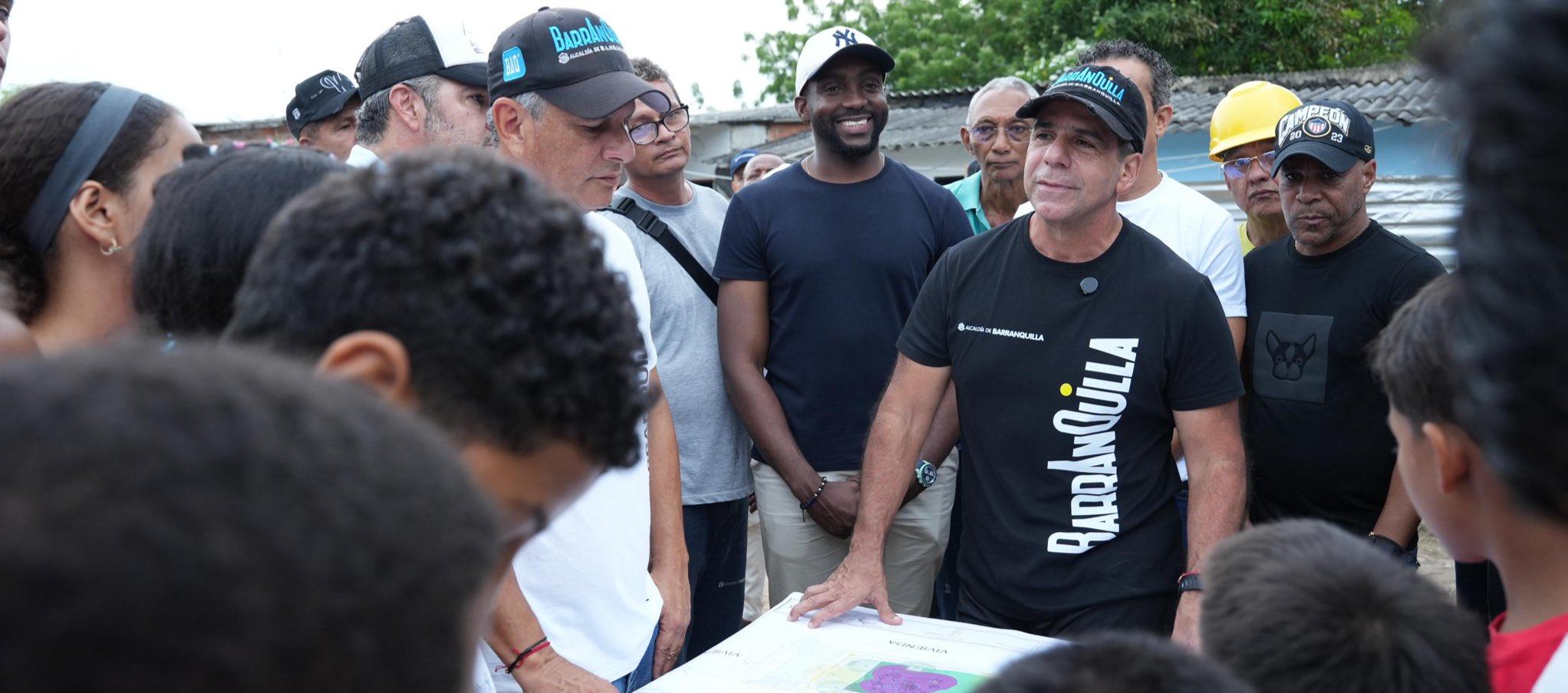 Alcalde Alejandro Char en el inicio de obras del parque Ciudad Modesto.