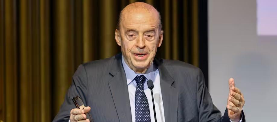 El excanciller Álvaro Leyva.
