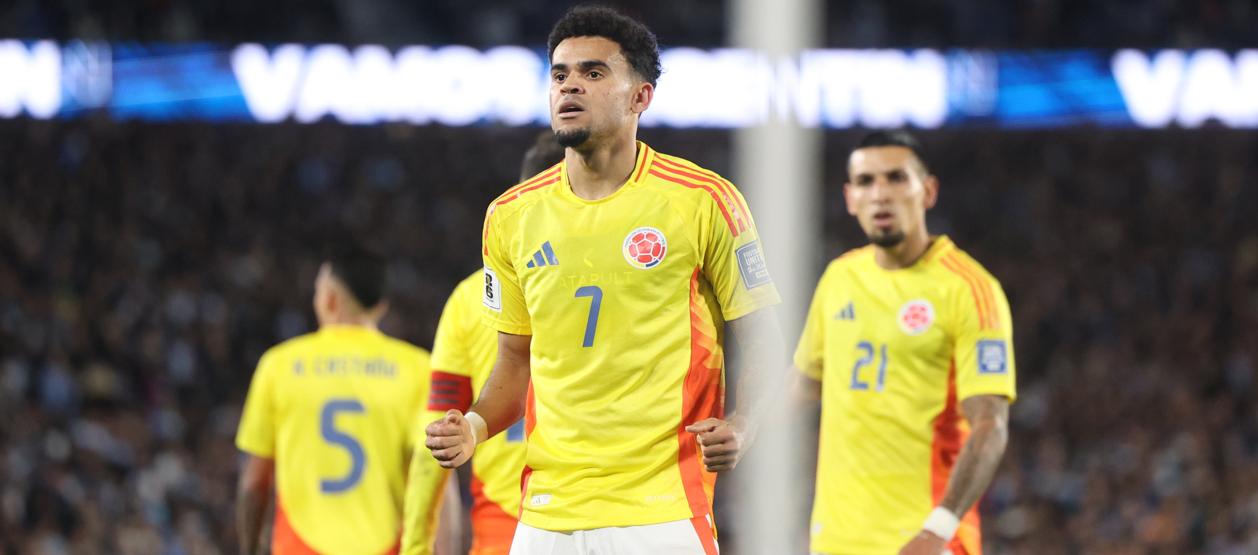 Luis Díaz celebra su gol contra Argentina, séptimo en la Eliminatoria. 