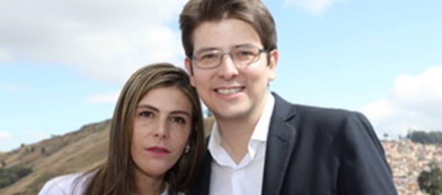 María Carolina Hoyos y Miguel Uribe.