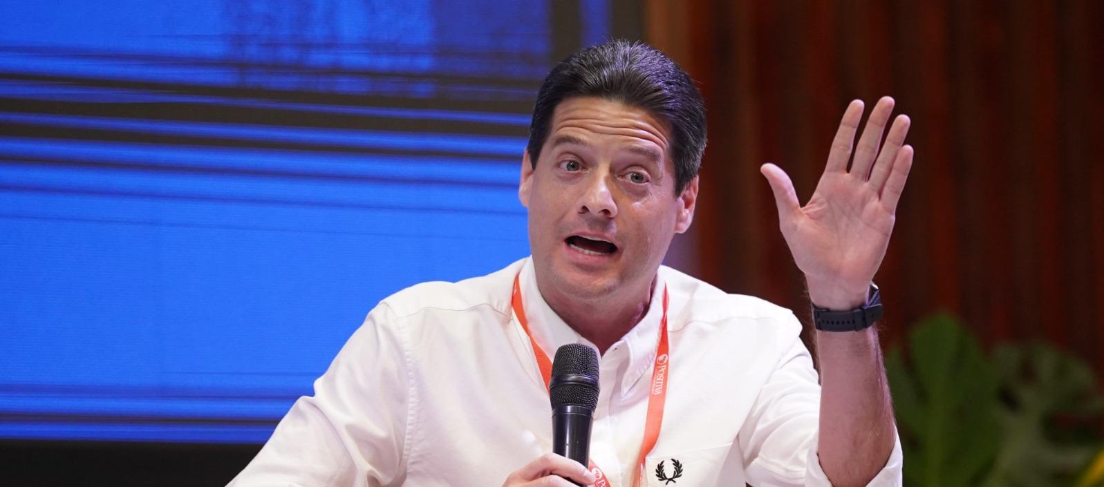 El senador Mauricio Gómez.