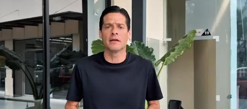 Senador Mauricio Gómez.