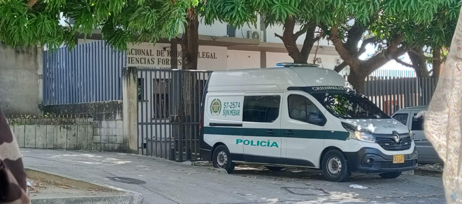 La Sijín llevó el cuerpo en la mañana de este lunes a Medicina Legal.