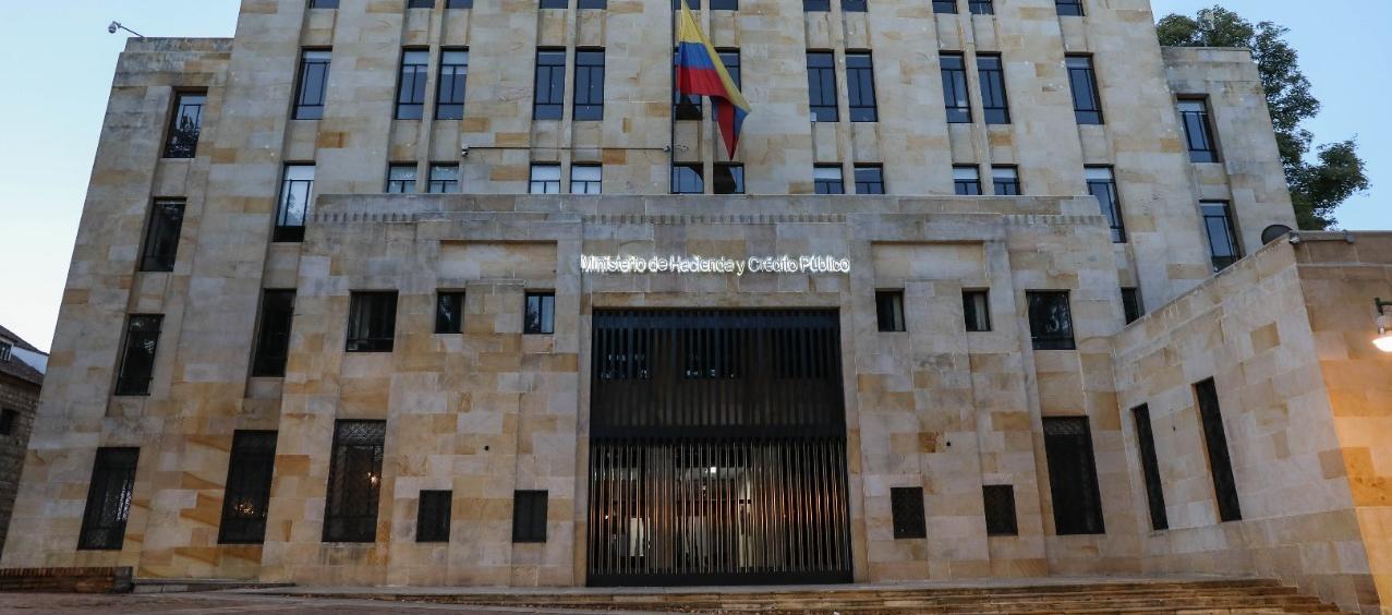 Ministerio de Hacienda y Crédito Público.