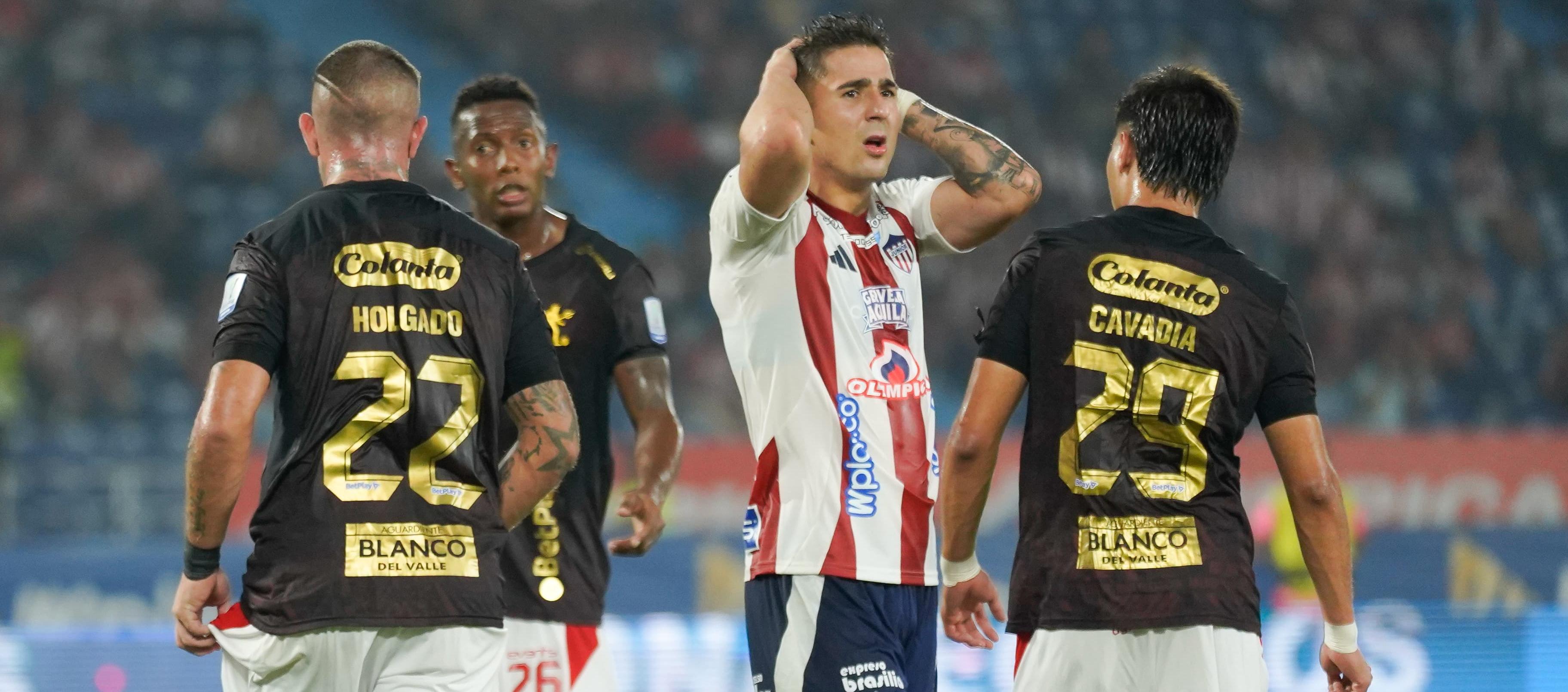 Paiva se lamenta tras una acción de ataque.