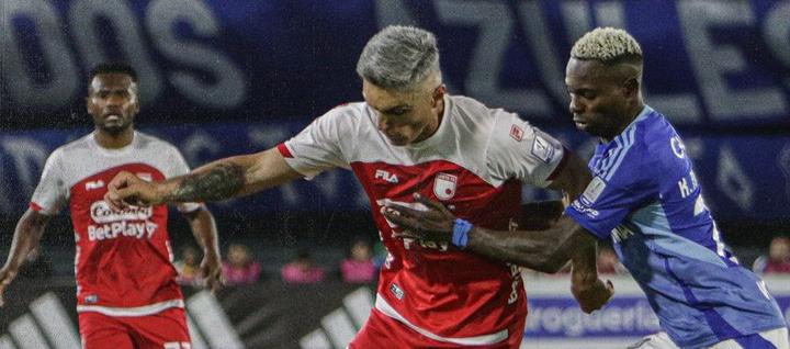 Aspecto del partido de este jueves entre Millonarios y Santa Fe, en Bogotá.