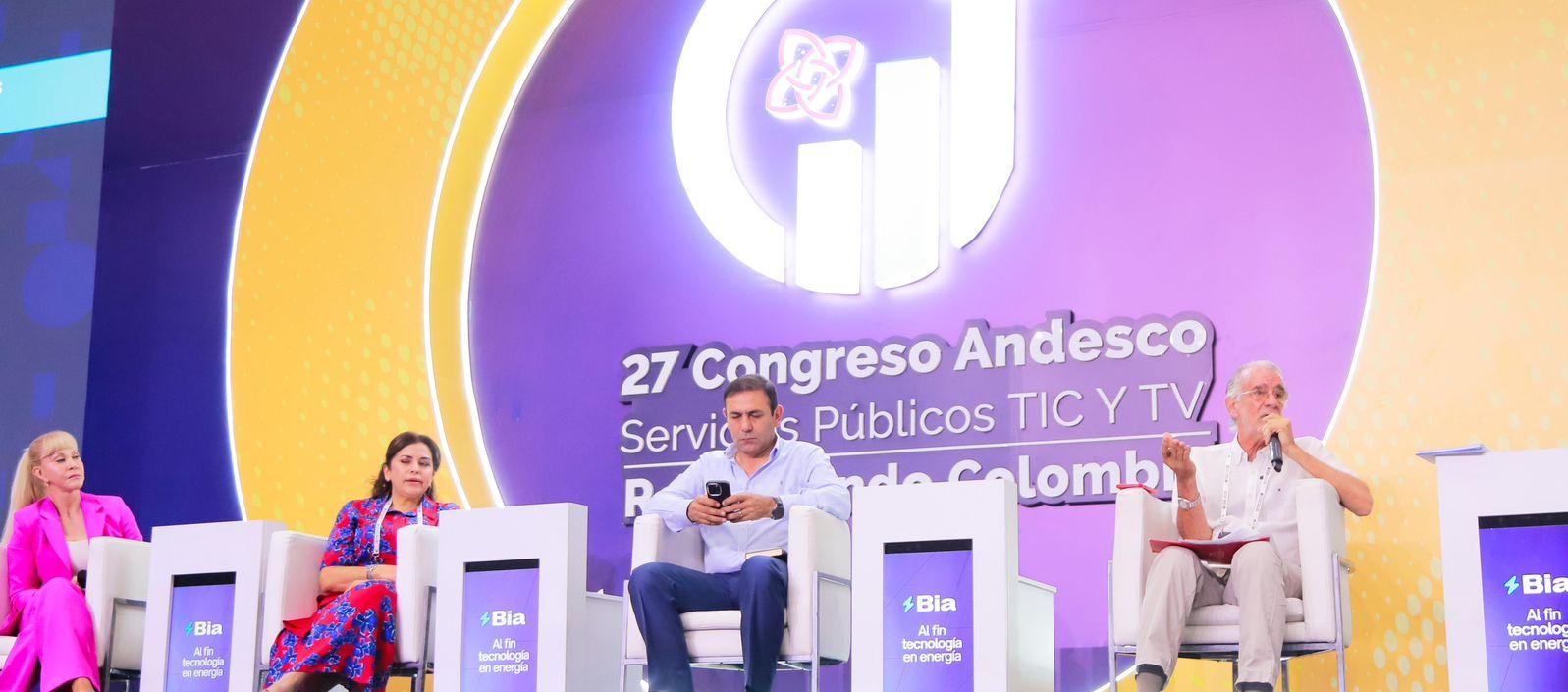 Los gobernadores y gobernadoras de Valle del Cauca, Meta, Santander y Atlántico.