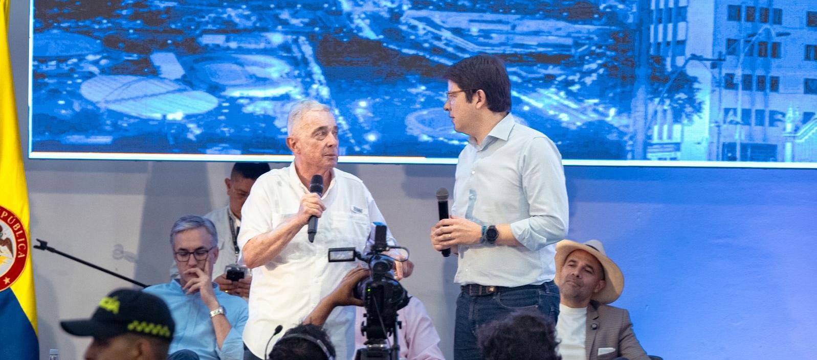 El expresidente Álvaro Uribe y Miguel Uribe Turbay.