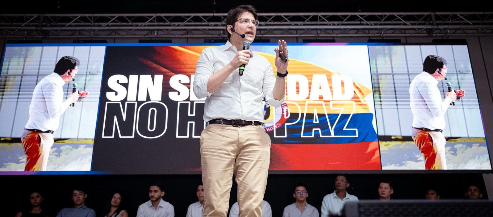 El candidato Miguel Uribe.