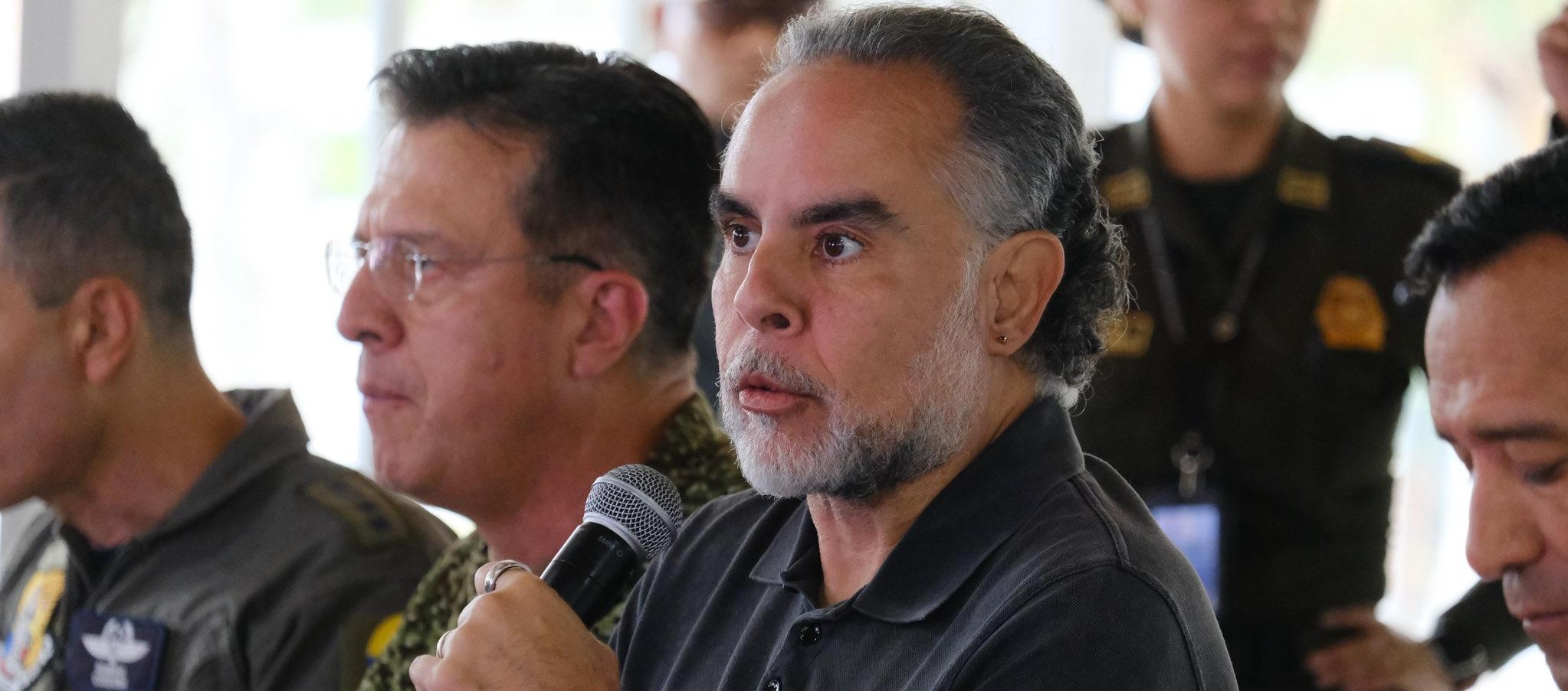 Armando Benedetti, ministro del Interior. 