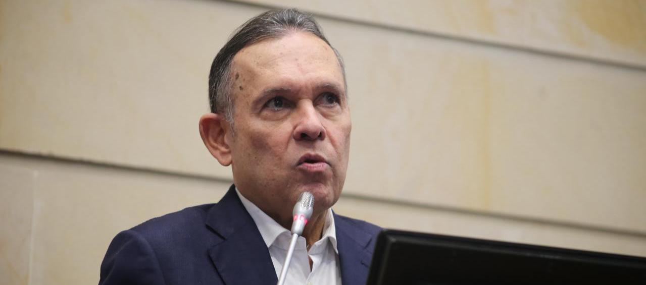 Efraín Cepeda, presidente del Senado.