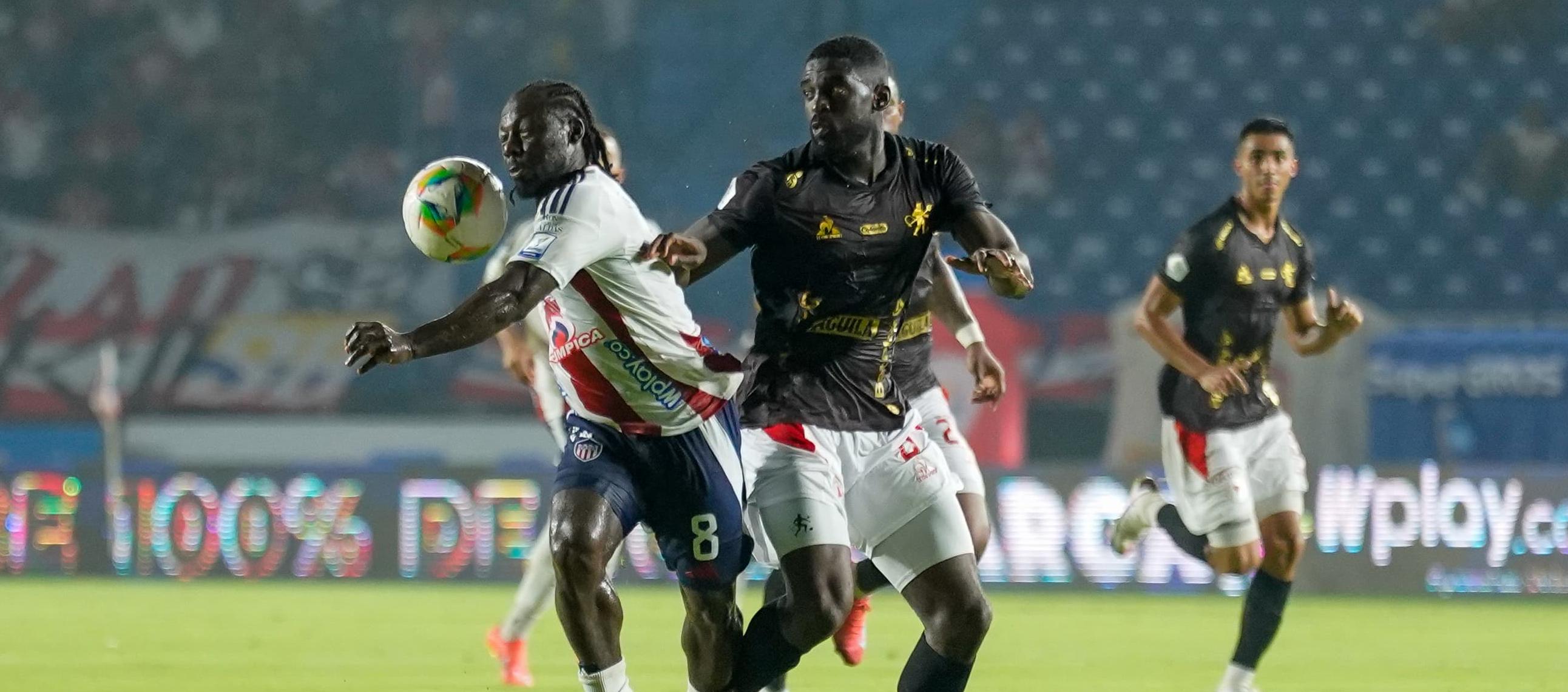 Yimmi Chará durante el partido contra América. 