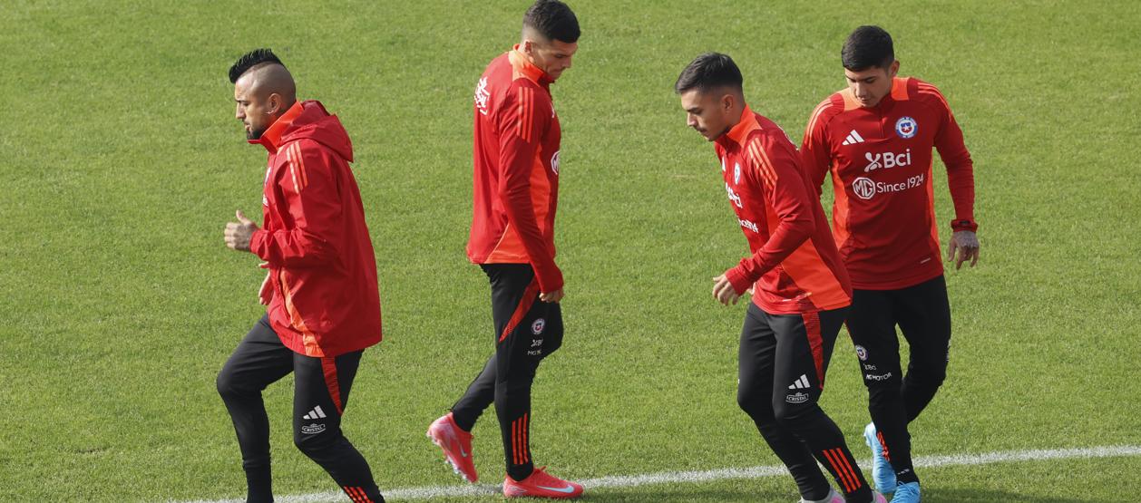 Entrenamiento de la selección chilena previo al partido contra Argentina. 