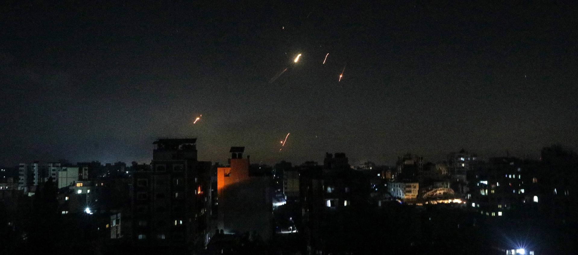 Misiles de Irán entran al espacio aéreo en Israel.