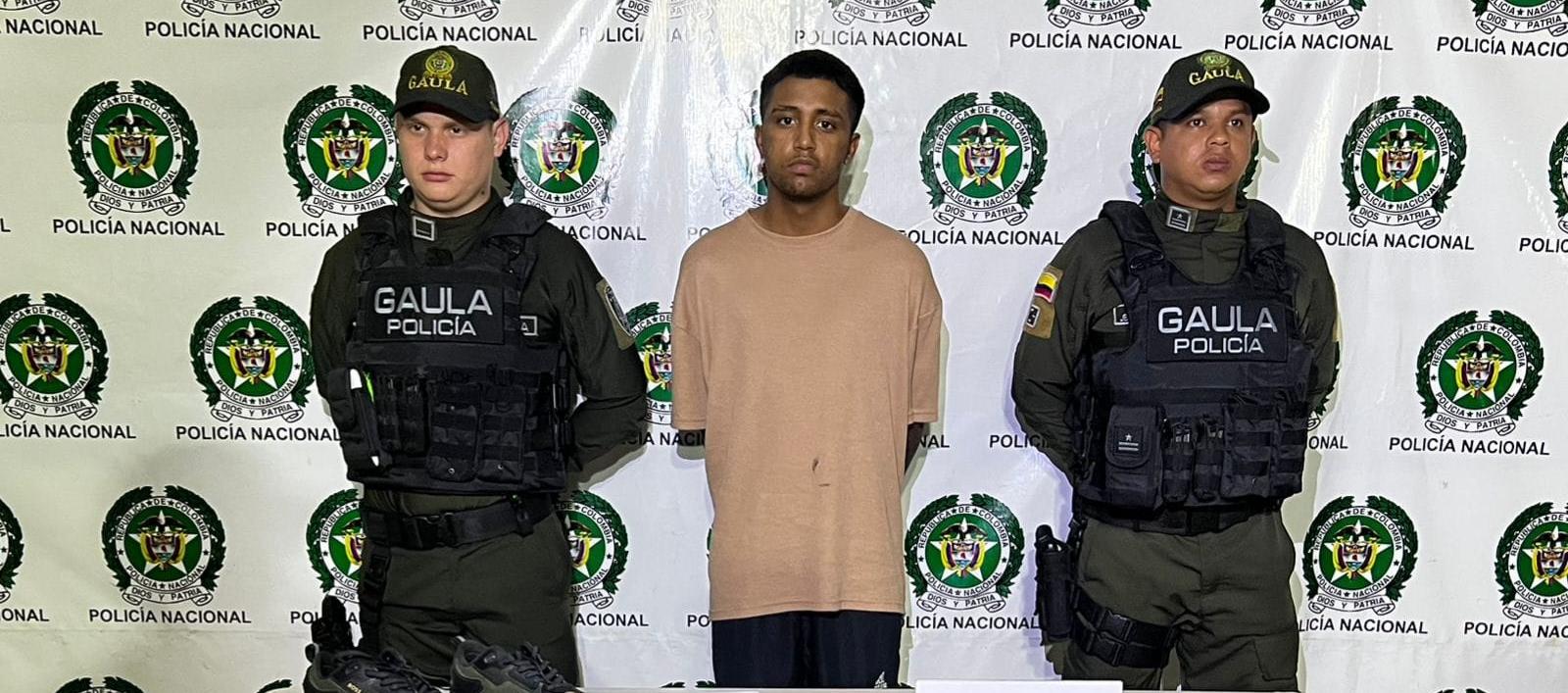 Jean Piere Santiago Suárez, presunto homicida de joven cajera en restaurante de La Paz.