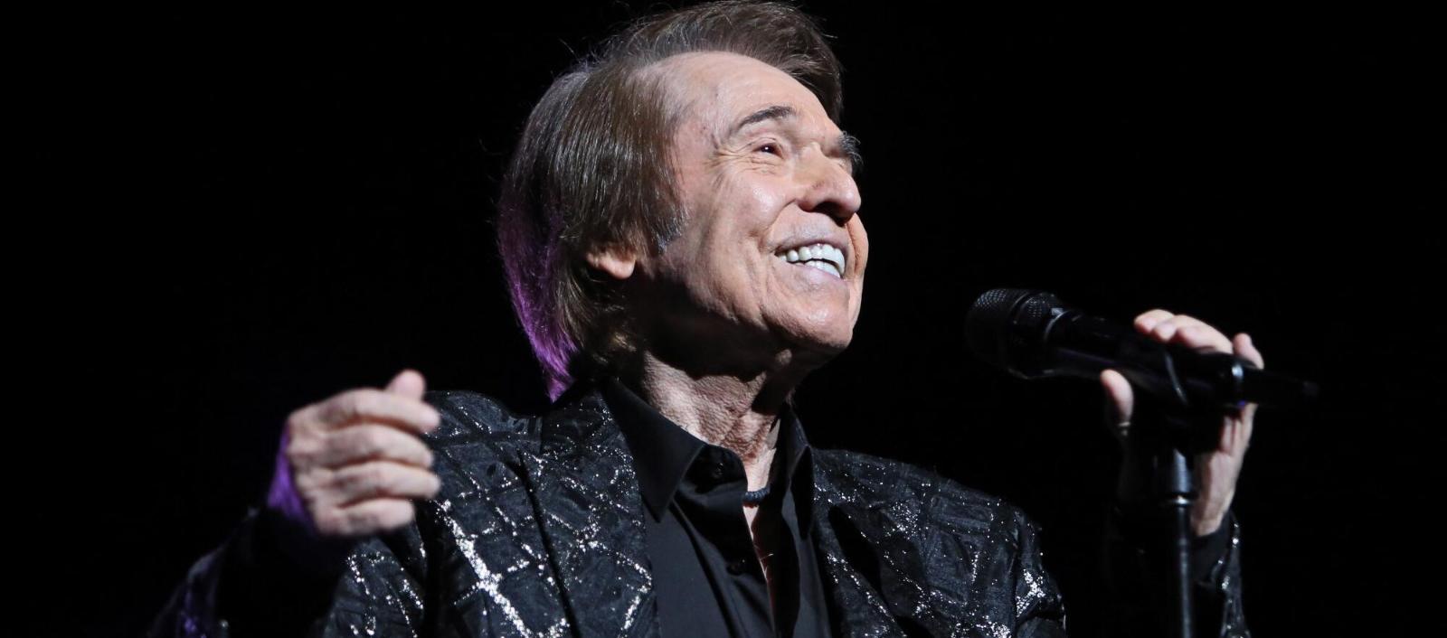 El cantante español regresó este año a los escenarios.