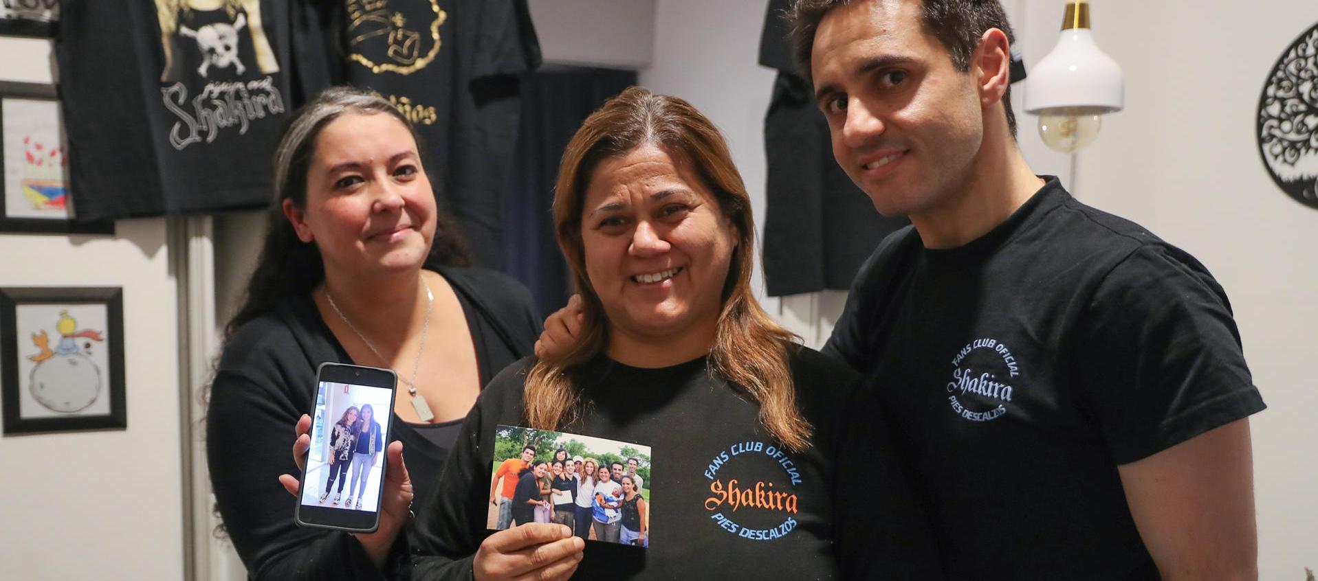 Integrantes del club de fans uruguayo 'Pies descalzos'.