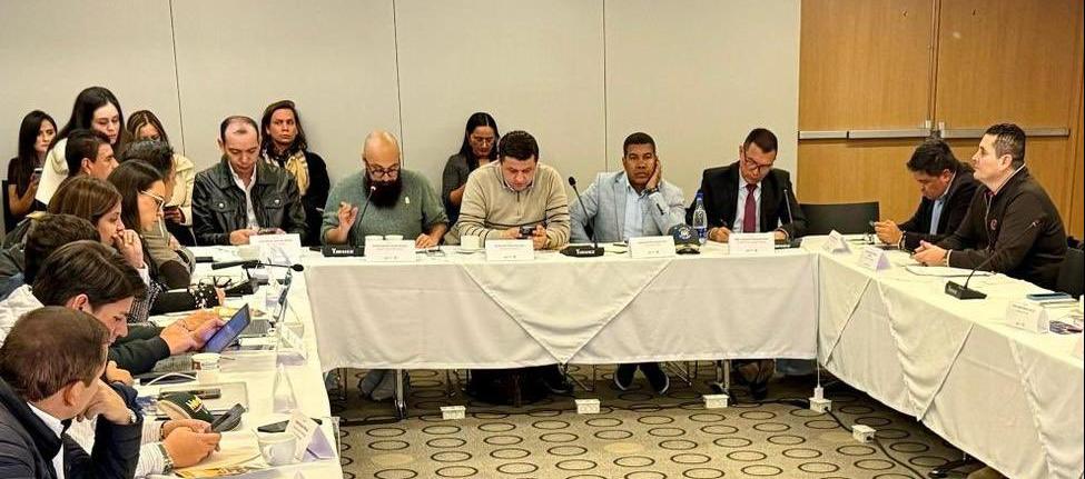 Mesa técnica de los alcaldes de ciudades capitales con la UNGRD y el IDEAM. 