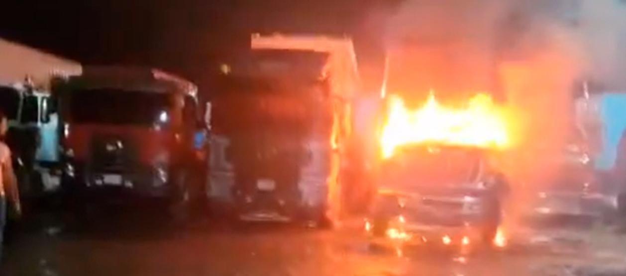 Tractomulas incineradas.