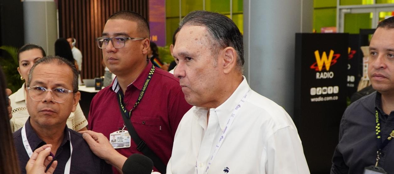 Senador Efraín Cepeda, en el marco del Foro de la OCDE.