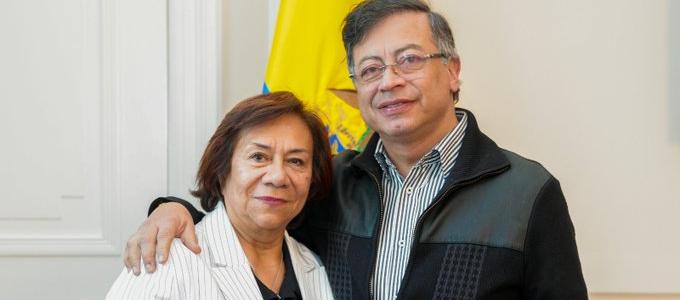 Rosa Villavicencio con el Presidente Gustavo Petro. 