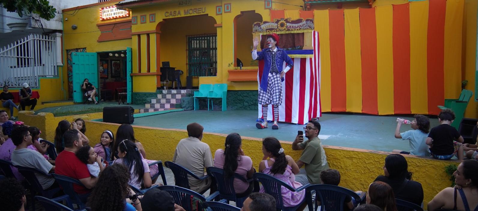 Todas las funciones en Casa Moreu.