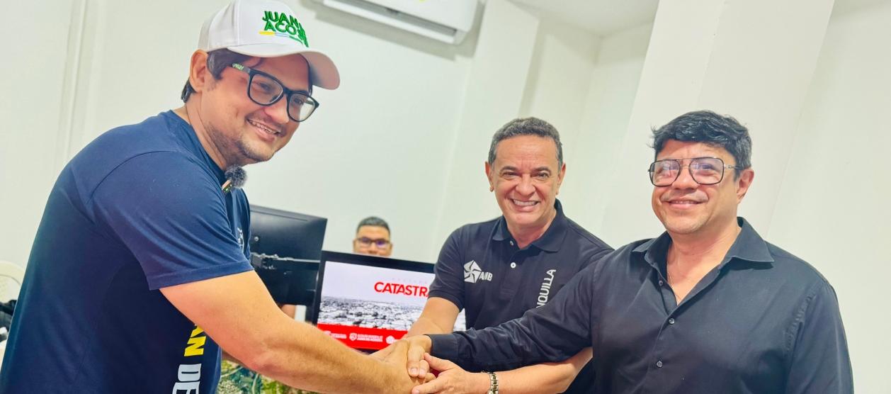 Inauguración de la oficina catastral.