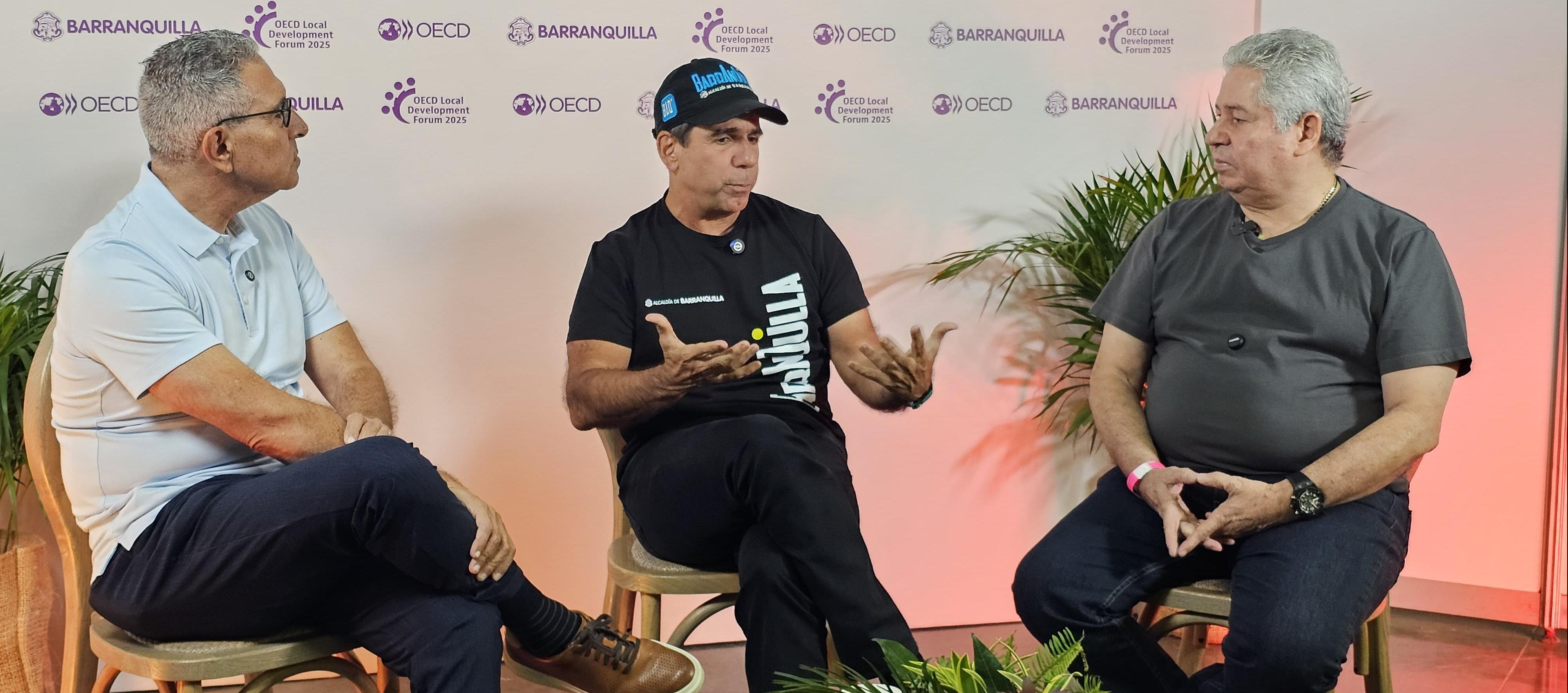 Alcalde Alejandro Char en entrevista con Jorge Cura y Laurian Puerta, director de Emisora Atlántico y editor de Zona Cero, respectivamente. 