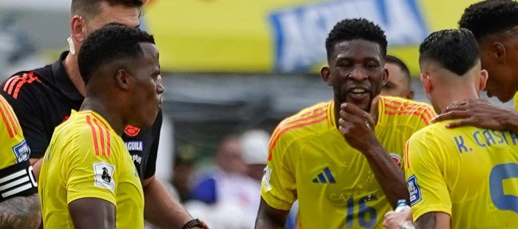 Jugadores de Colombia en el partido contra Perú el pasado mes de junio.