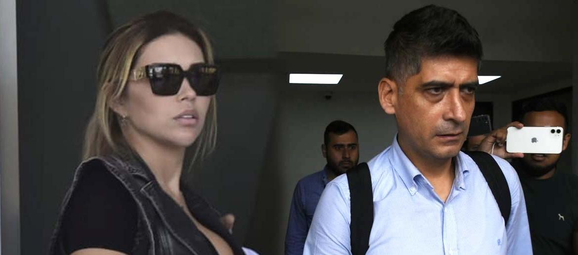 Days y de Mario Burgos