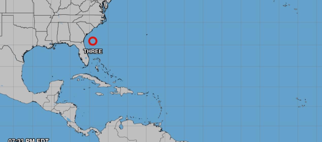 El círculo rojo muestra el lugar donde se encuentra ubicada la depresión tropical 3. 