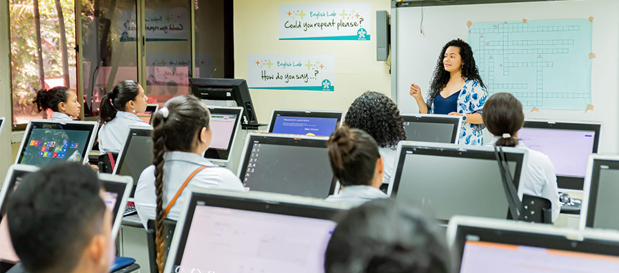 Esta oferta está dirigida a aprendices, egresados, trabajadores y comunidad en general.