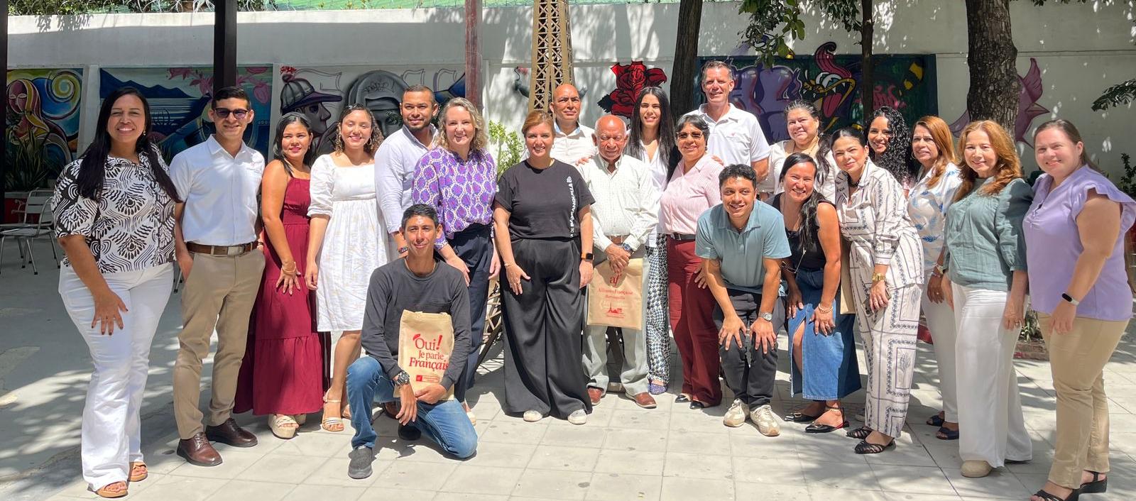 La comunidad educativa tendrá acceso a más de 100.000 recursos digitales en francés a través de Biblioteca Virtual Culturethèque.