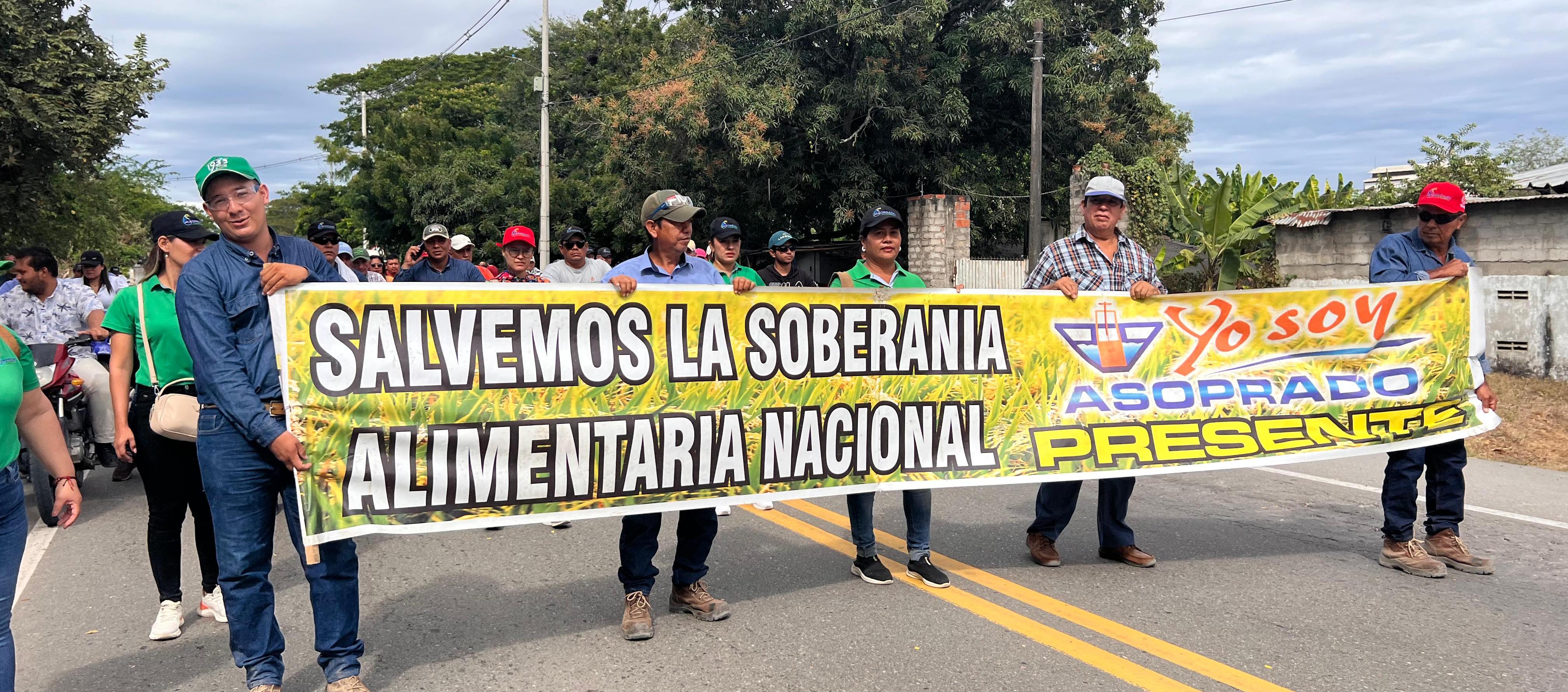 Bloqueo de vías por parte de los arroceros.