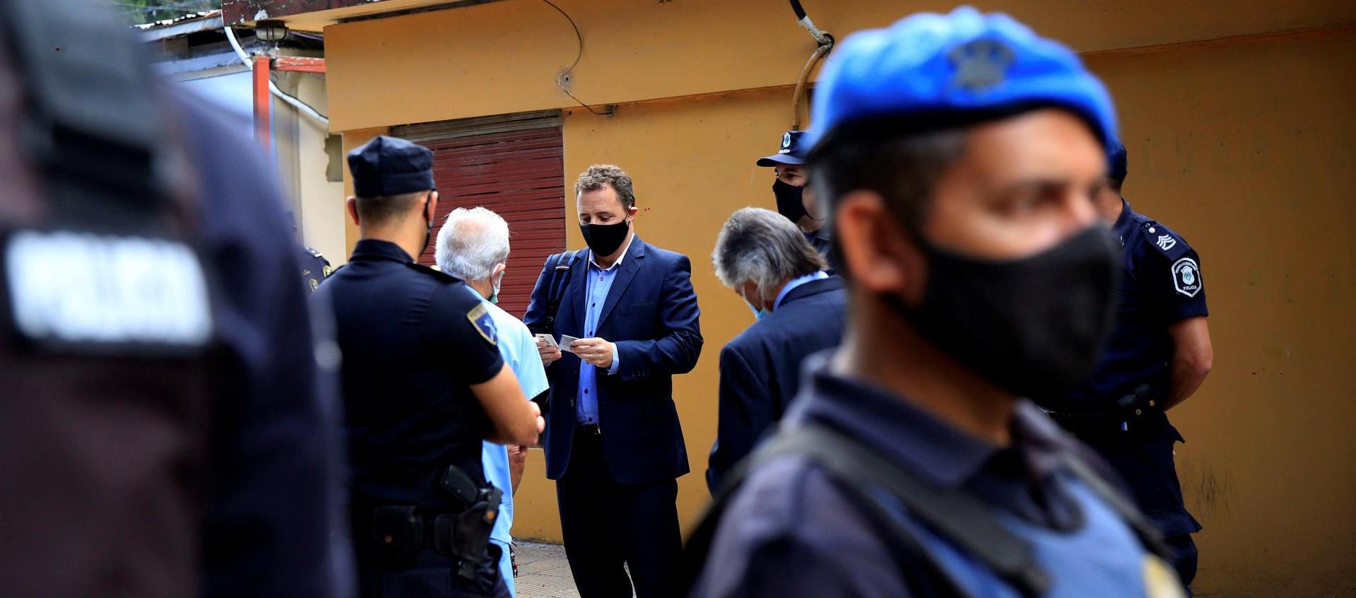 Equipo que investiga la muerte de Diego Armando Maradona.