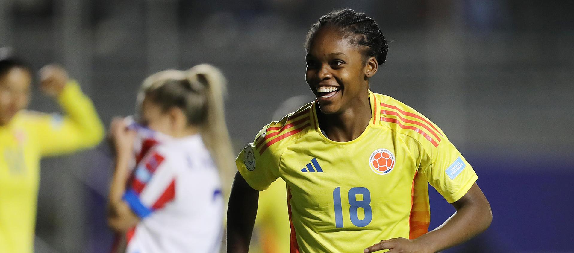 Linda Caicedo tras anotar uno de los goles. 