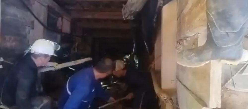 Mina donde están los mineros.