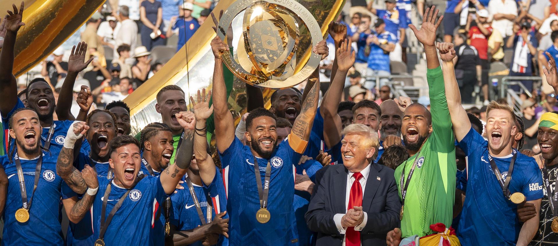 Donald Trump, presidente de Estados Unidos, en la entrega del trofeo al Chelsea.