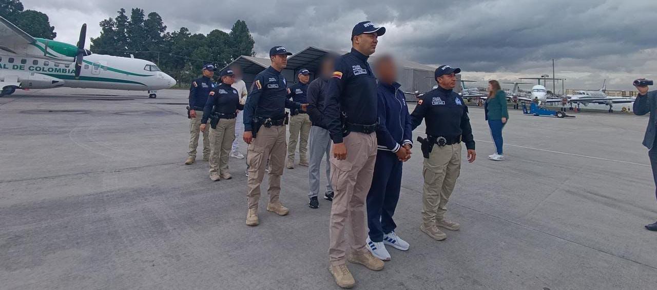 Colombianos entregados a Estados Unidos. 