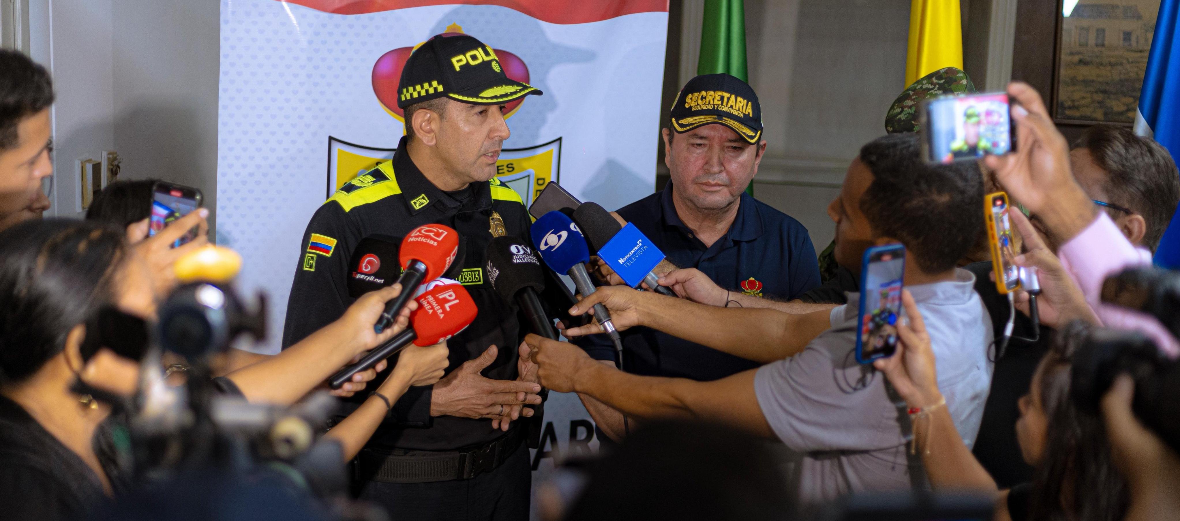 La Policía en rueda de prensa al terminar el consejo de seguridad en la Alcaldía de Valledupar. 