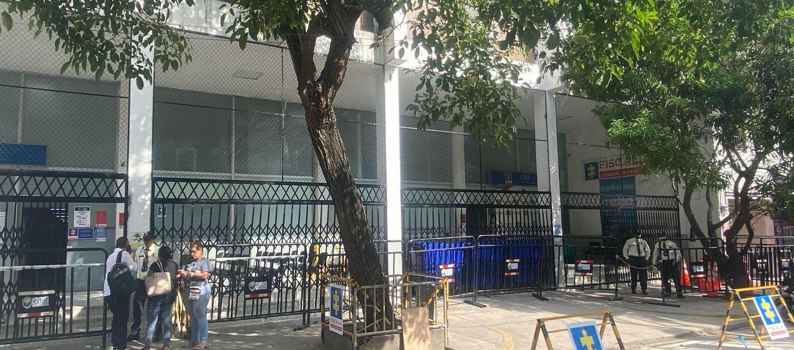 Tanto el docente como la abuela de la menor fueron conducidos a la URI de al Fiscalía. 