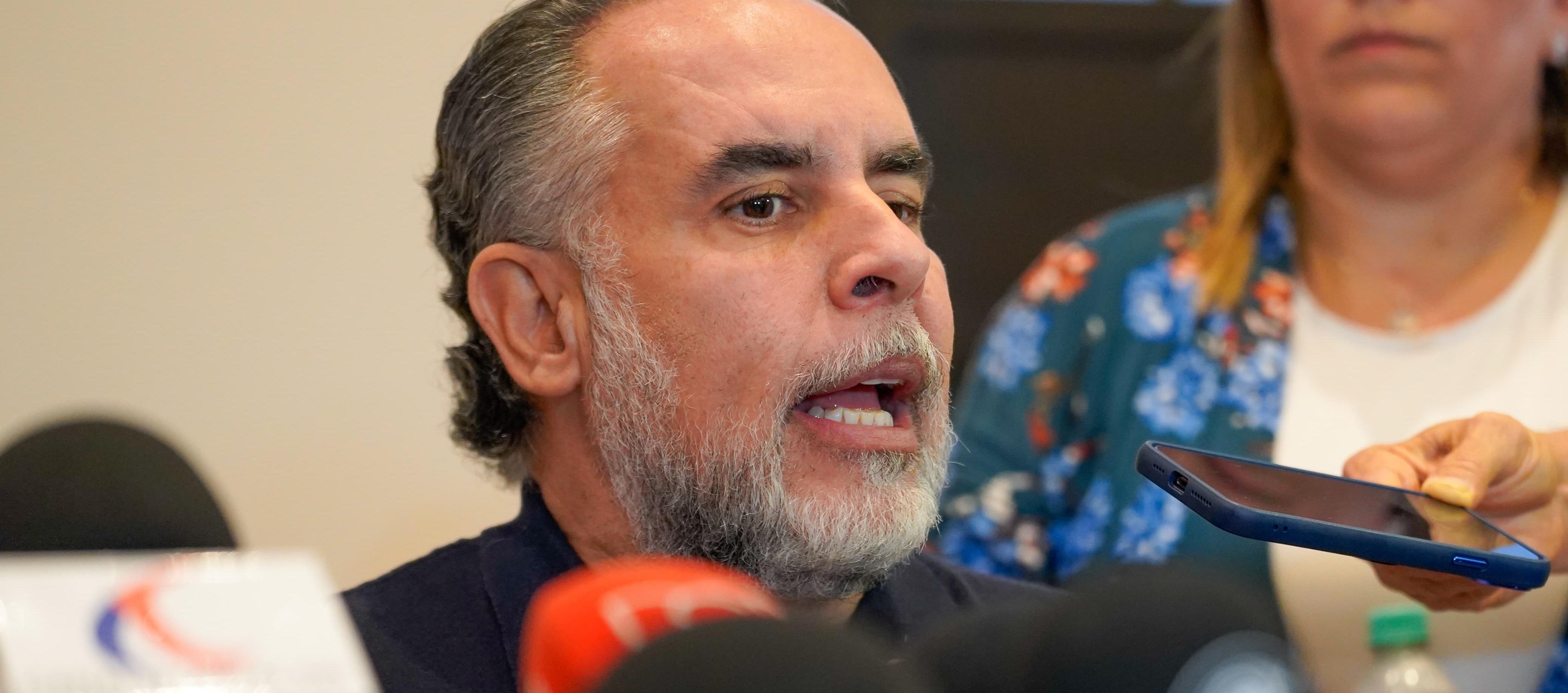 Armando Benedetti, ministro del Interior. 