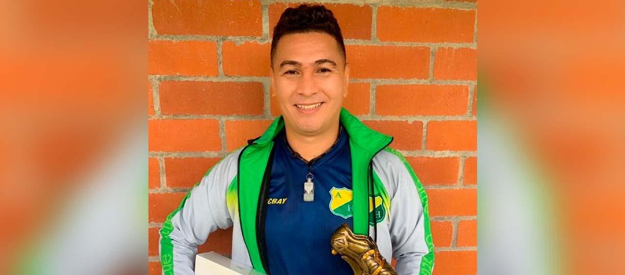 Dayron Pérez ha dirigido a equipos como Huila, Envigado y Patriotas. 